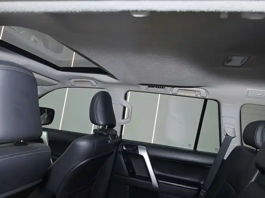 Toyota Prado 2016 2.7L Auto Luxury Edition фото 23