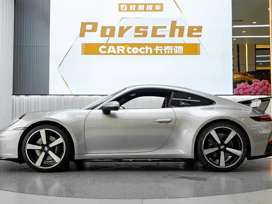 2026 Porsche 911