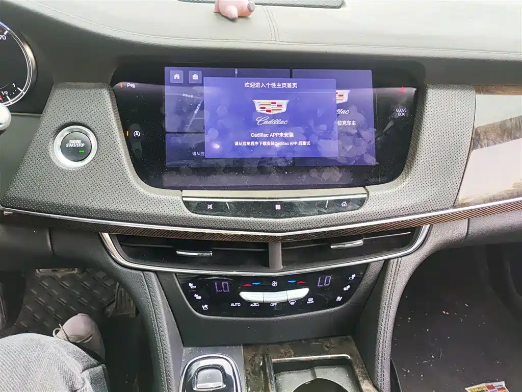 CADILLAC CT6