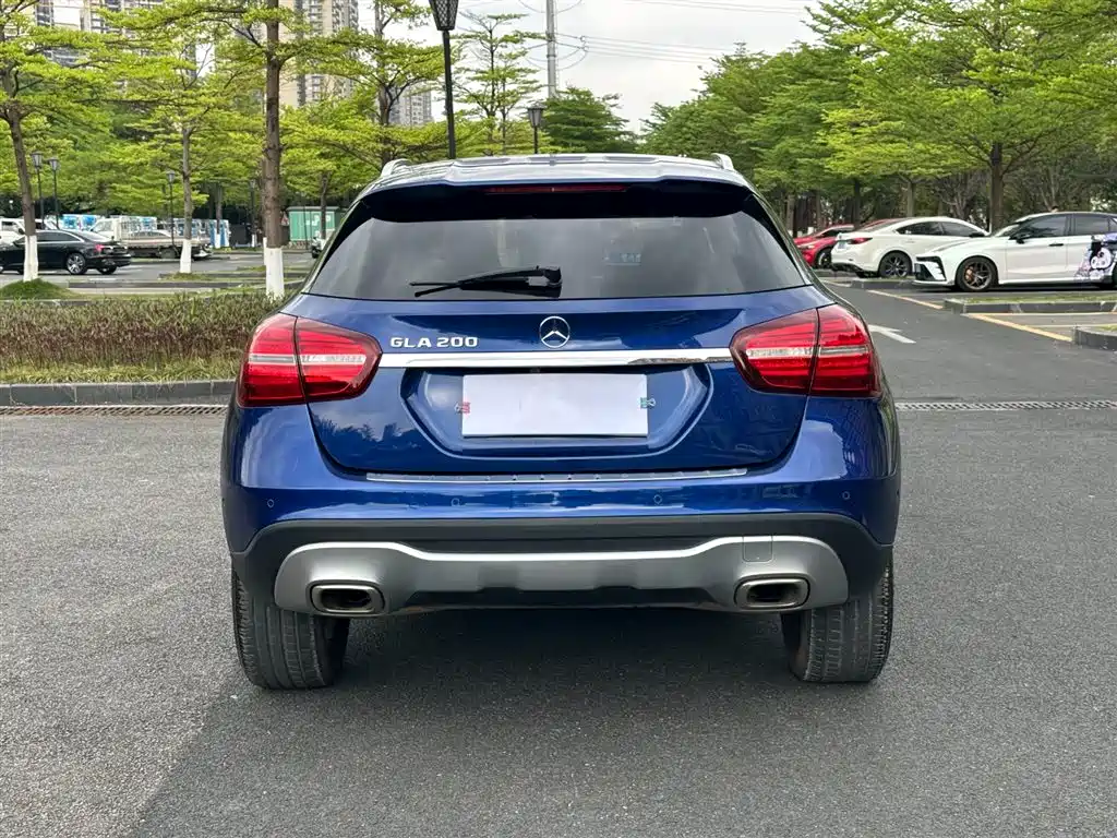 Mercedes-Benz GLA 2018 GLA 200 Fashion фото 15