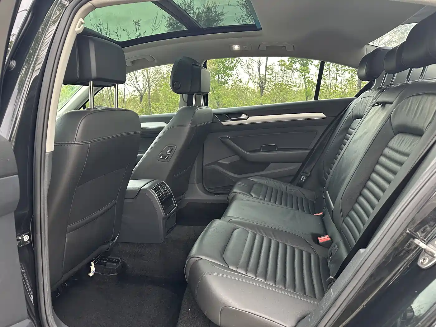 Volkswagen Magotan 2018 330TSI DSG Leading фото 8