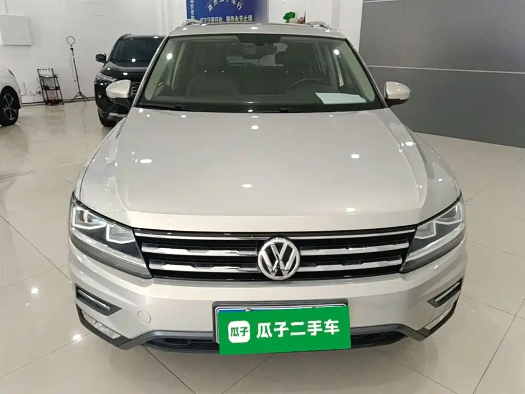 Volkswagen Tiguan L 2018 330TSI Automatic 2WD Luxury Edition фото 3