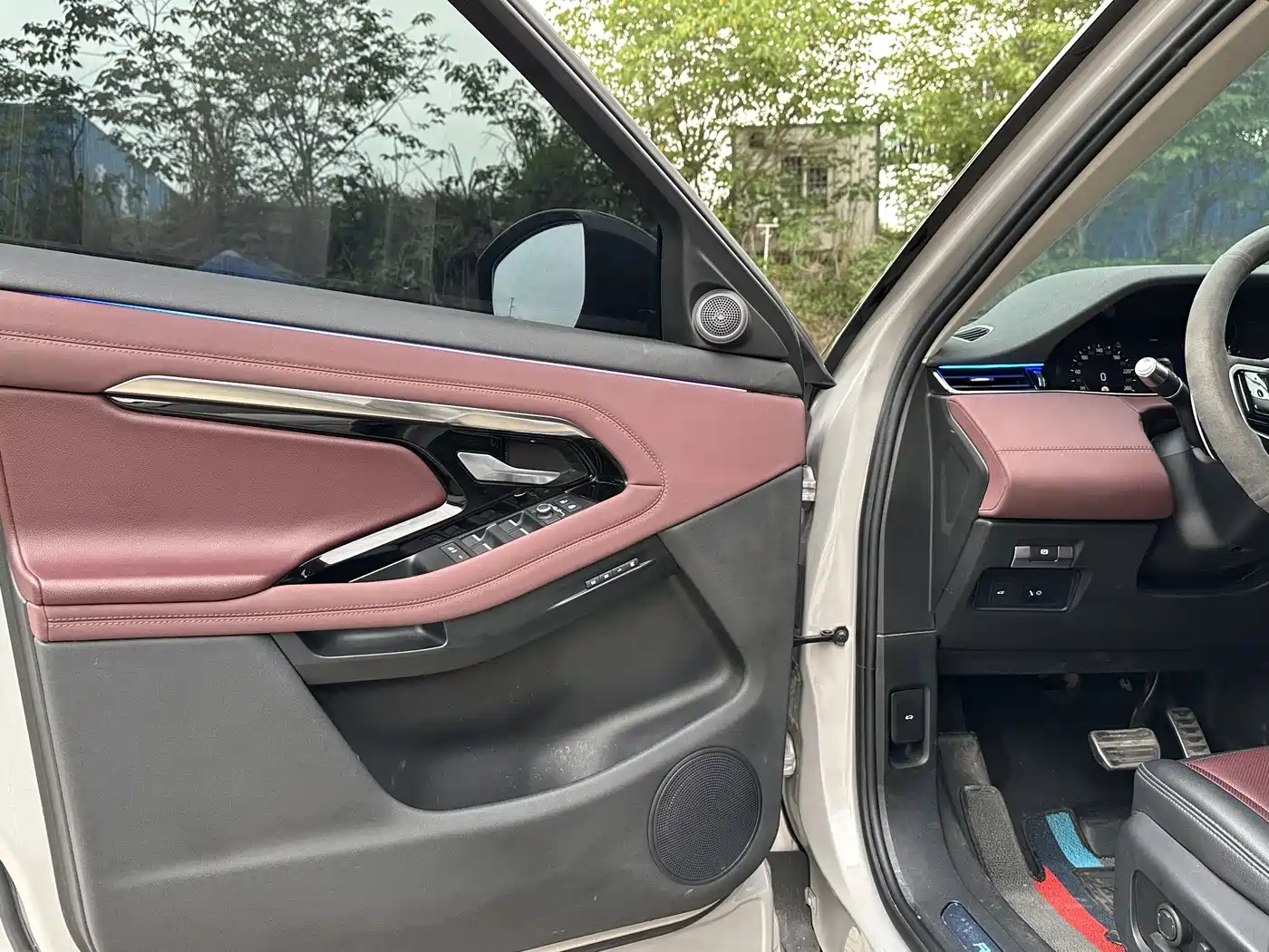 Land Rover Range Rover Evoque 2022 Facelift Range Rover Evoque L 249PS R-Dynamic HSE Premium фото 7