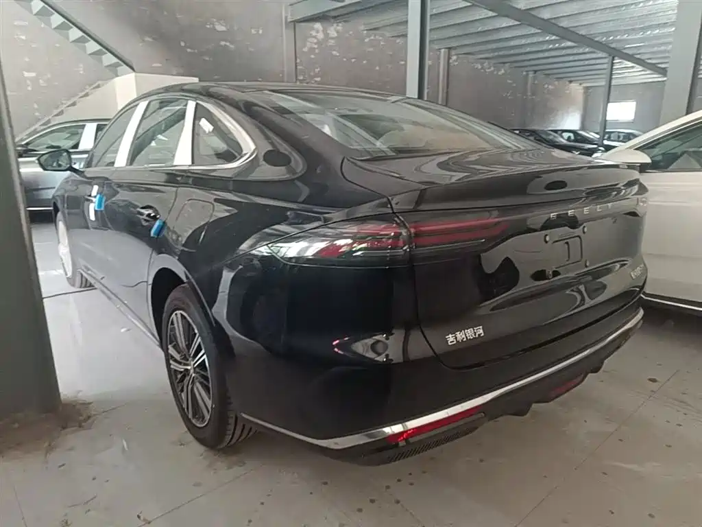 Geely Galaxy Galaxy Stellar 6 2025 Base Version фото 5