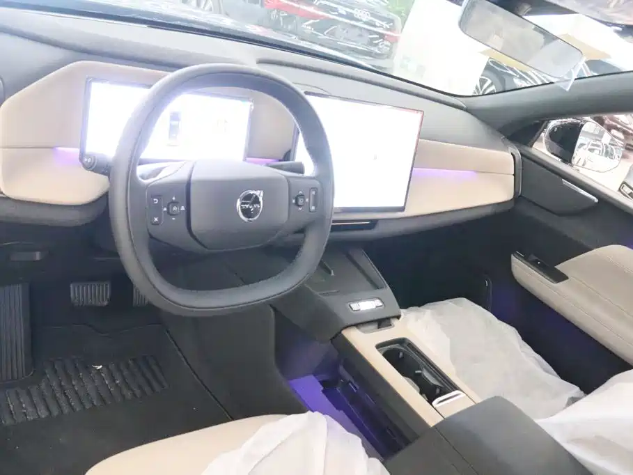 Volvo XC70 Plug-in Hybrid 2026 2026 AWD Extended Range Core