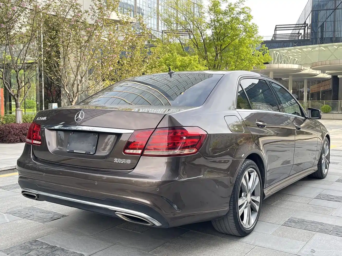 Mercedes-Benz E-Class 2014 Facelift E 260 L Sport фото 4