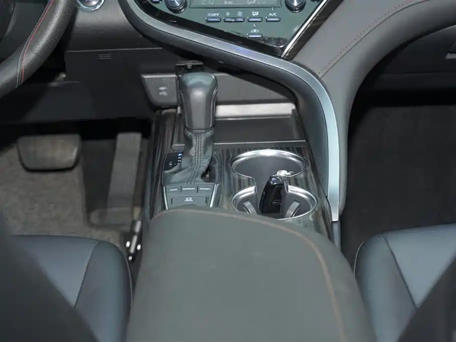 Toyota Camry 2019 2.5G Luxury (China V) фото 18