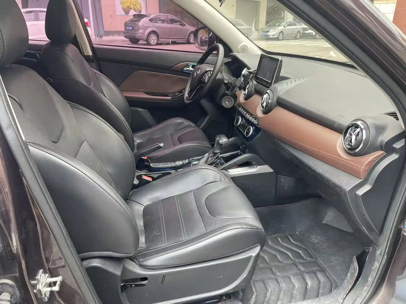 BAIC Changhe Q35 2017 2016 1.5L Automatic Prestige Edition