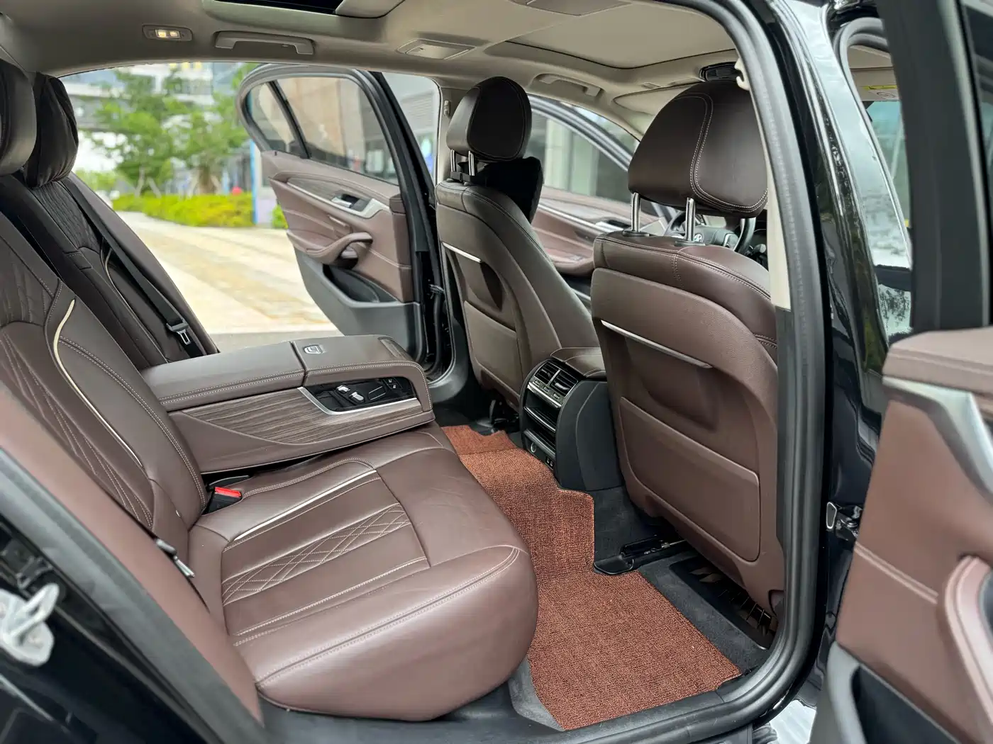 BMW 5 Series 2018 530Li xDrive Luxury Package фото 5