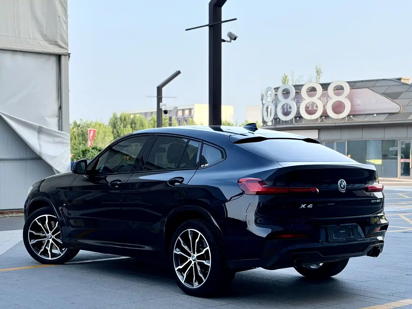 Photo 3 - BMW X4