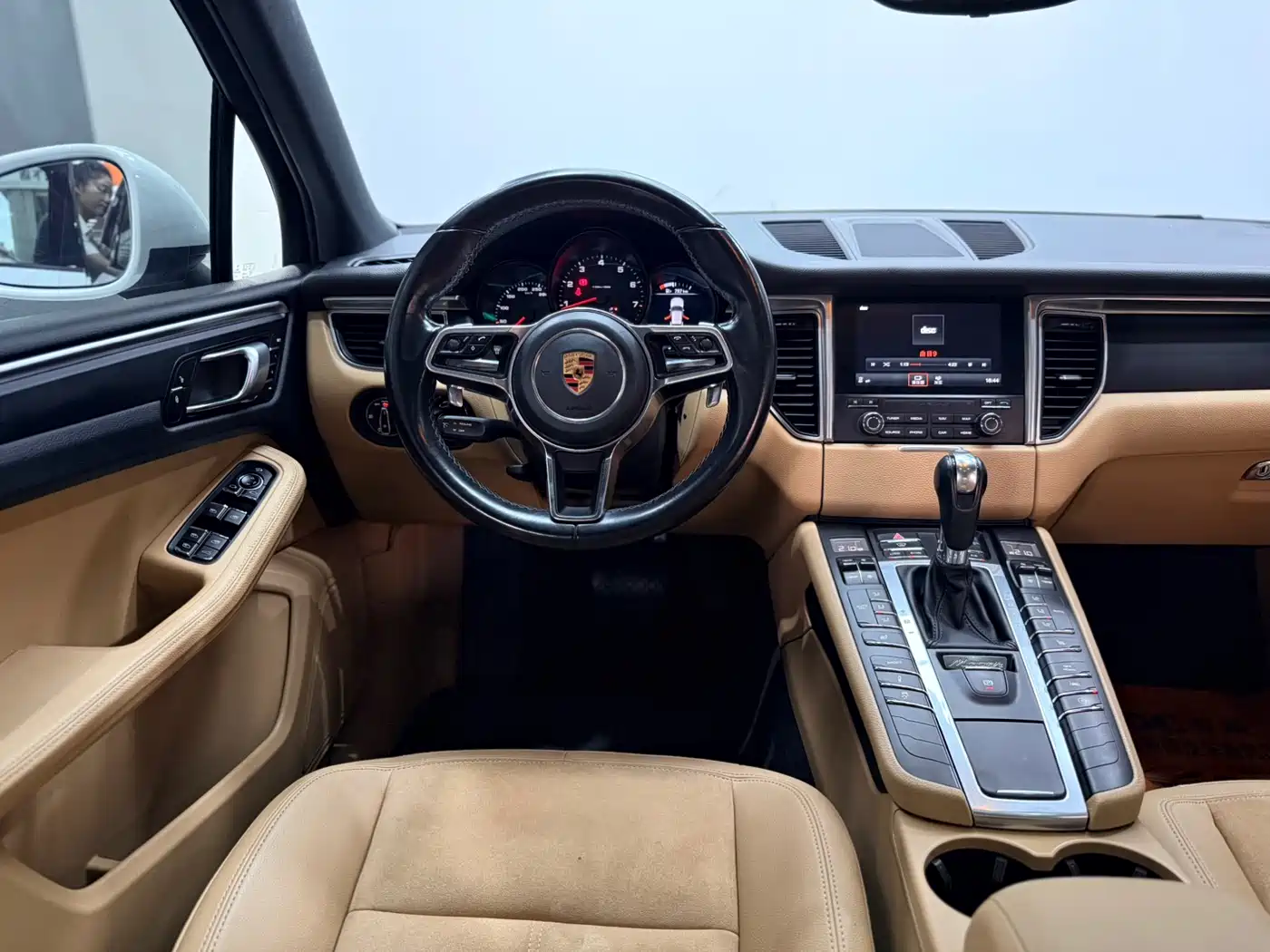 Porsche Macan 2017 Macan 2.0T фото 16