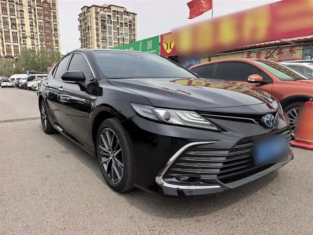 Toyota Camry 2021 Hybrid 2.5HG Luxury Edition фото 8