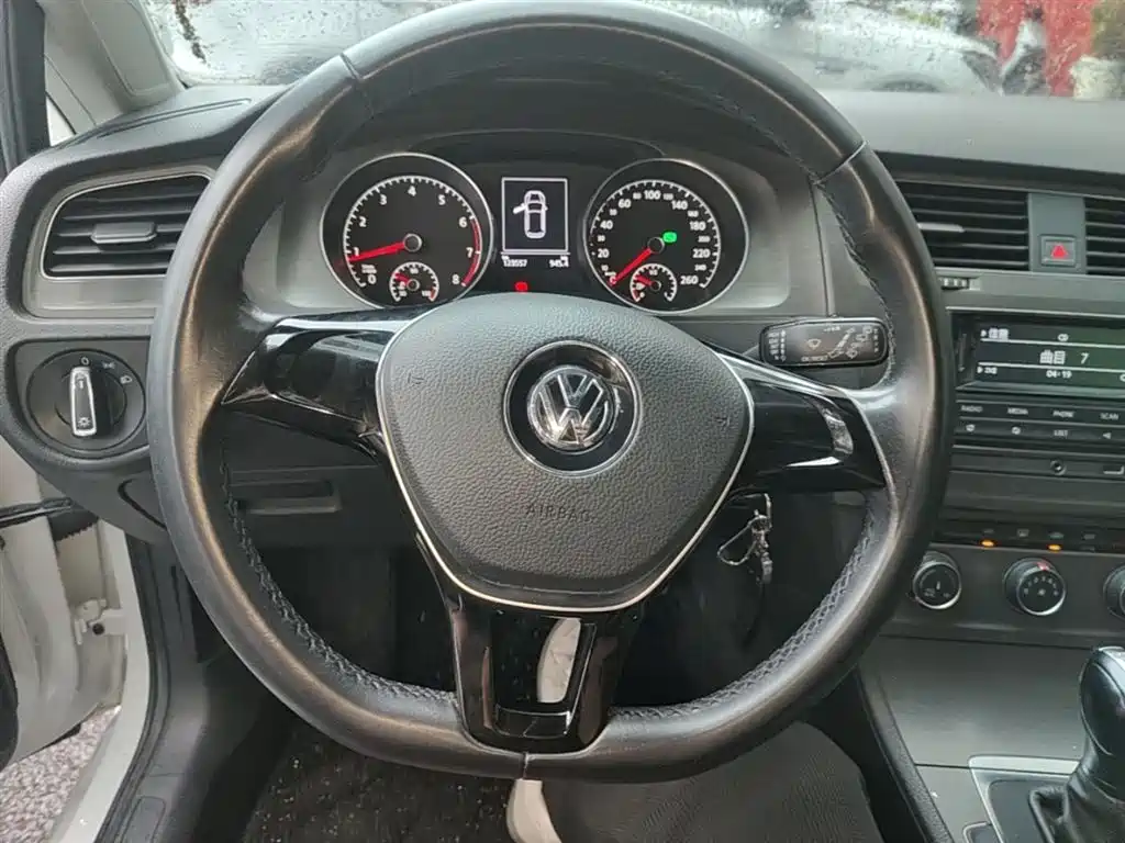 Volkswagen Golf 2014 1.4TSI Automatic Comfort фото 11