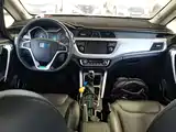 Фото 10 - Geely Vision X3