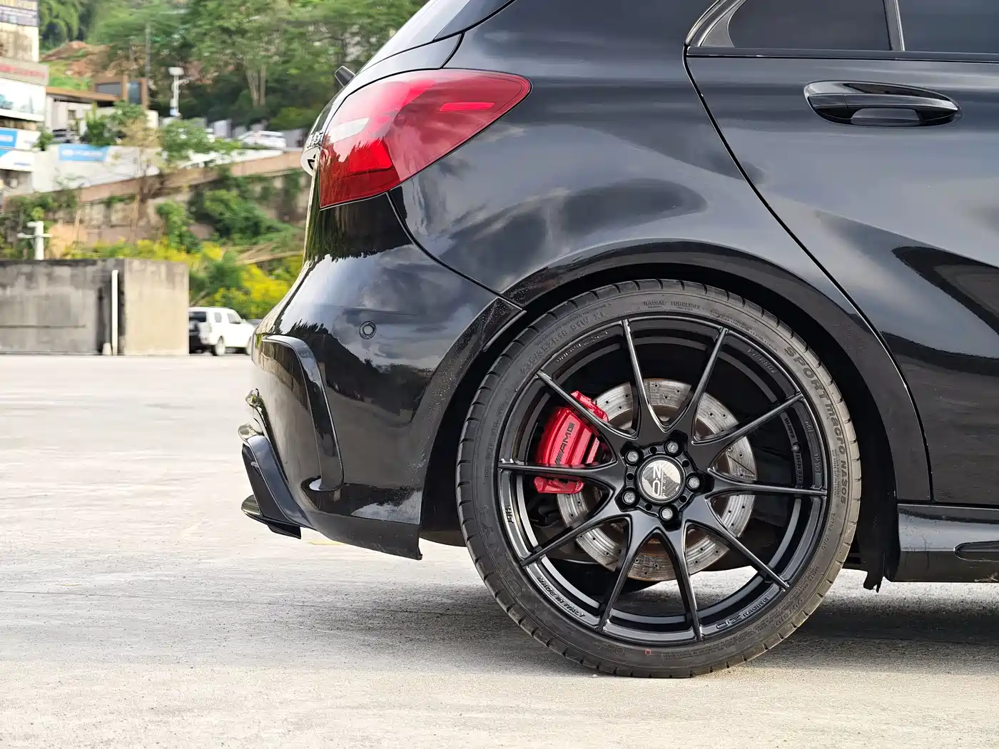 Mercedes-Benz A-Class AMG (Import) 2017 Facelift AMG A 45 4MATIC фото 26