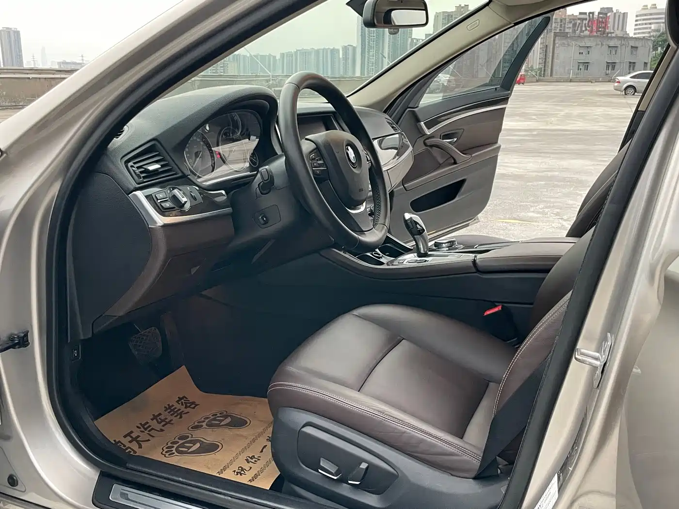 BMW 5 Series 2014 525Li Luxury Design Package фото 8