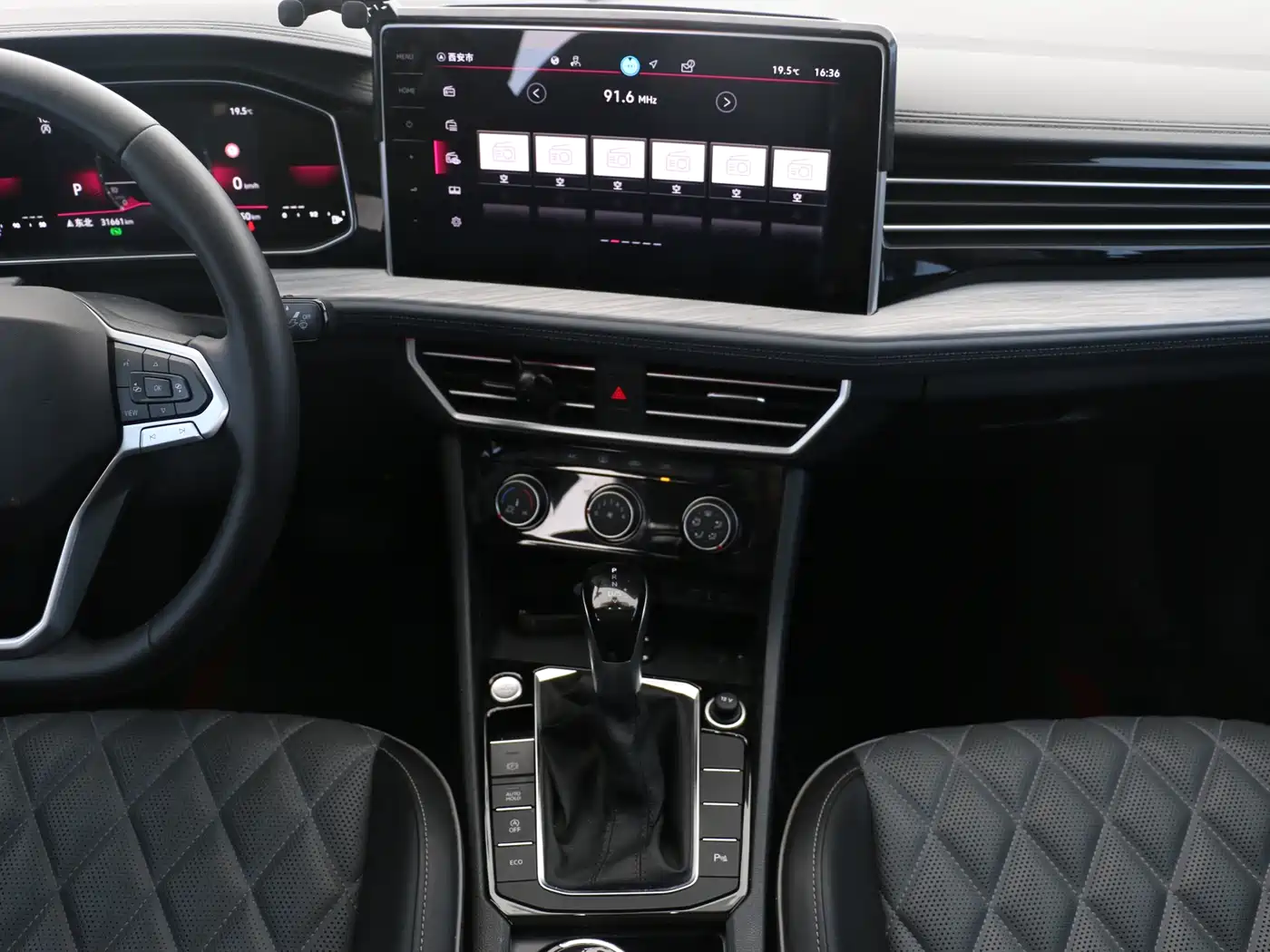 Volkswagen Sagitar 2024 300TSI DSG Surpass Edition фото 15