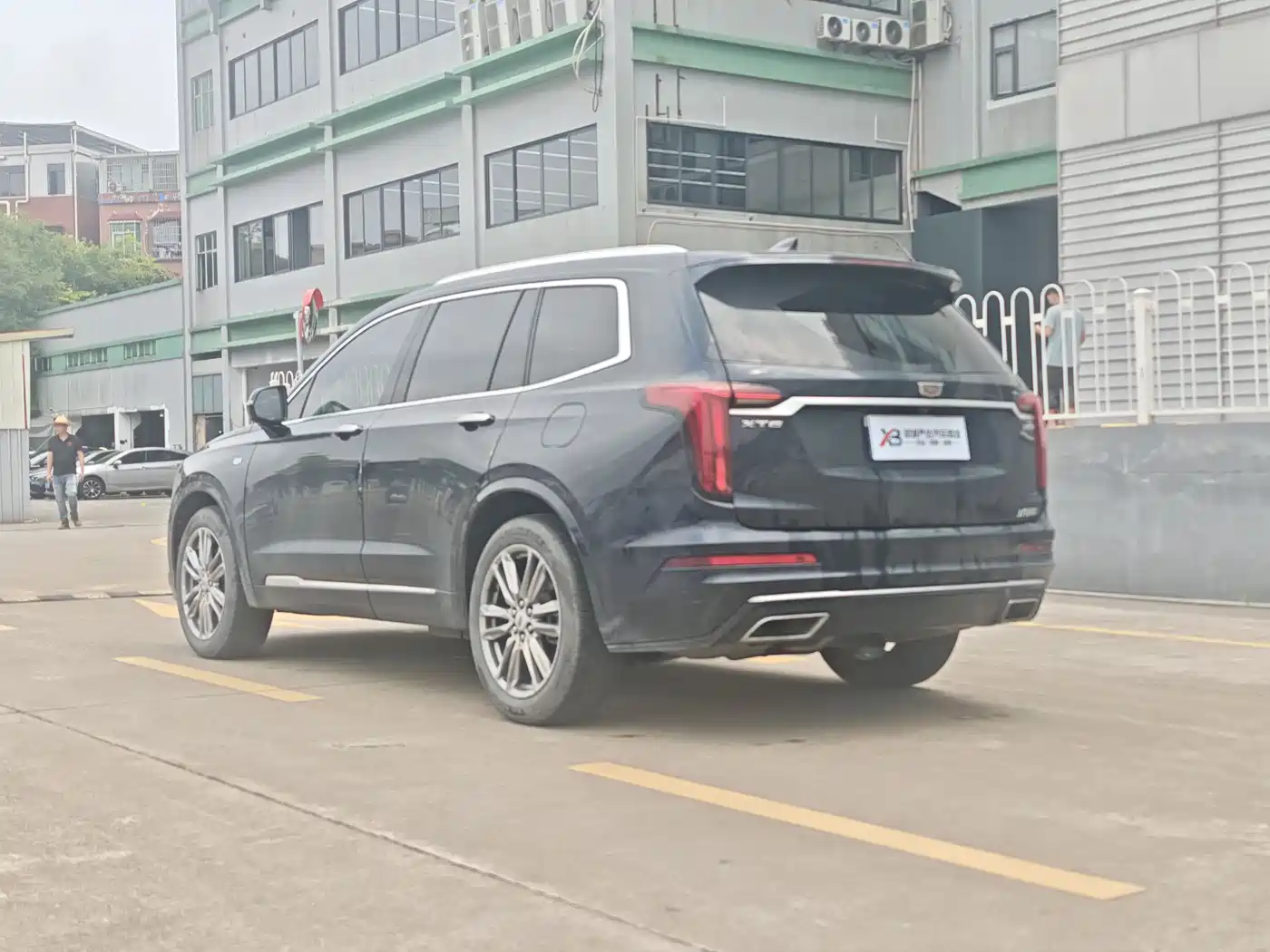 Cadillac XT6 2022 2.0T 6-Seater 2WD Luxury Edition фото 6