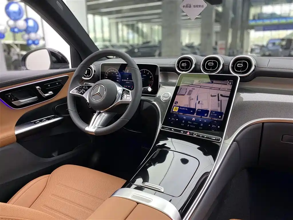 Mercedes-Benz GLC 2025 Model Year GLC 260 L 4MATIC Dynamic фото 13