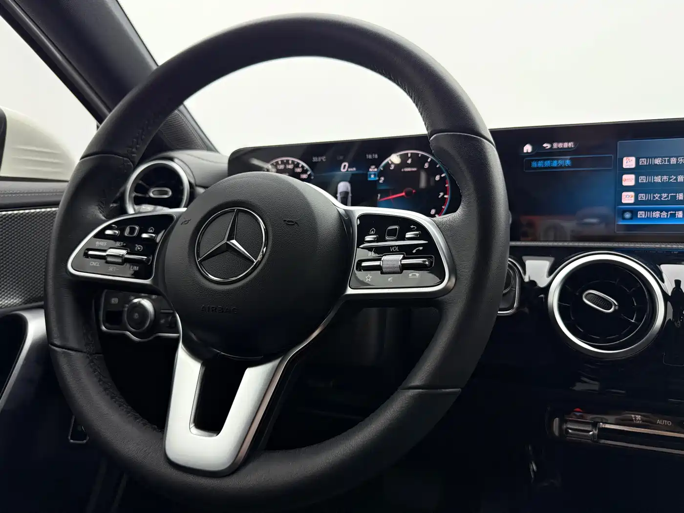 Mercedes-Benz A-Class 2022 A 180 L Sport Sedan фото 14