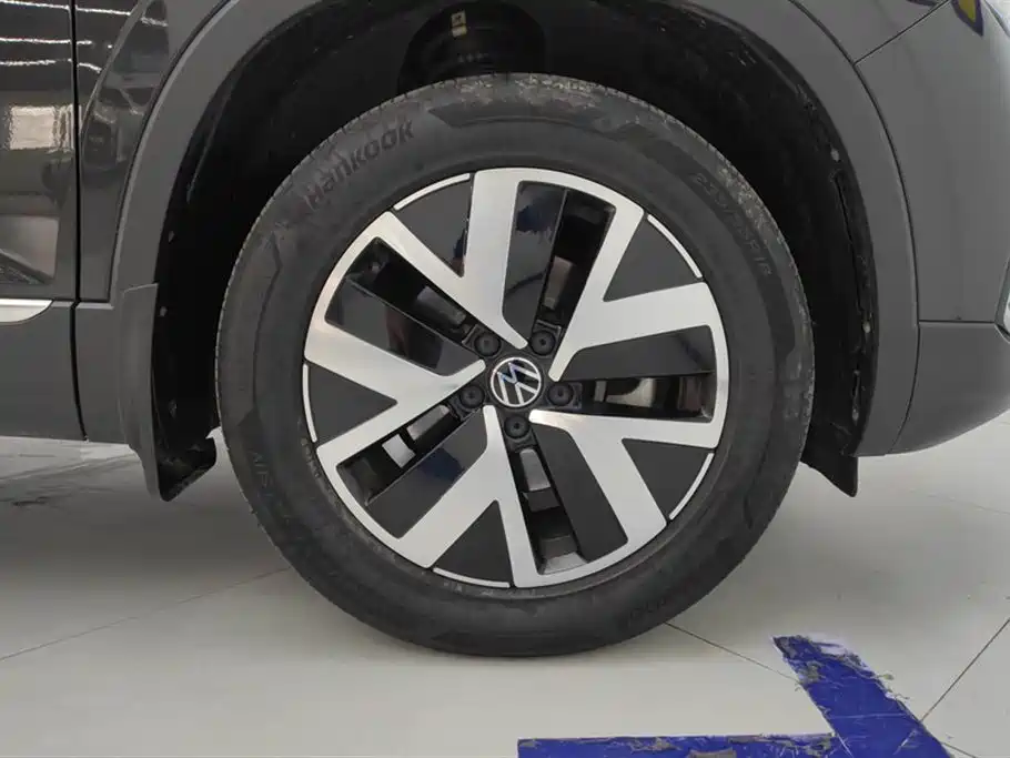 Volkswagen Tayron 2023 330TSI 2WD Luxury Plus Advanced Edition фото 6