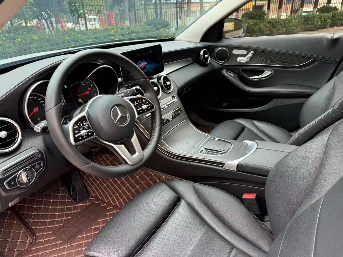 Mercedes-Benz C-Class 2019 C 260 L Sport фото 24