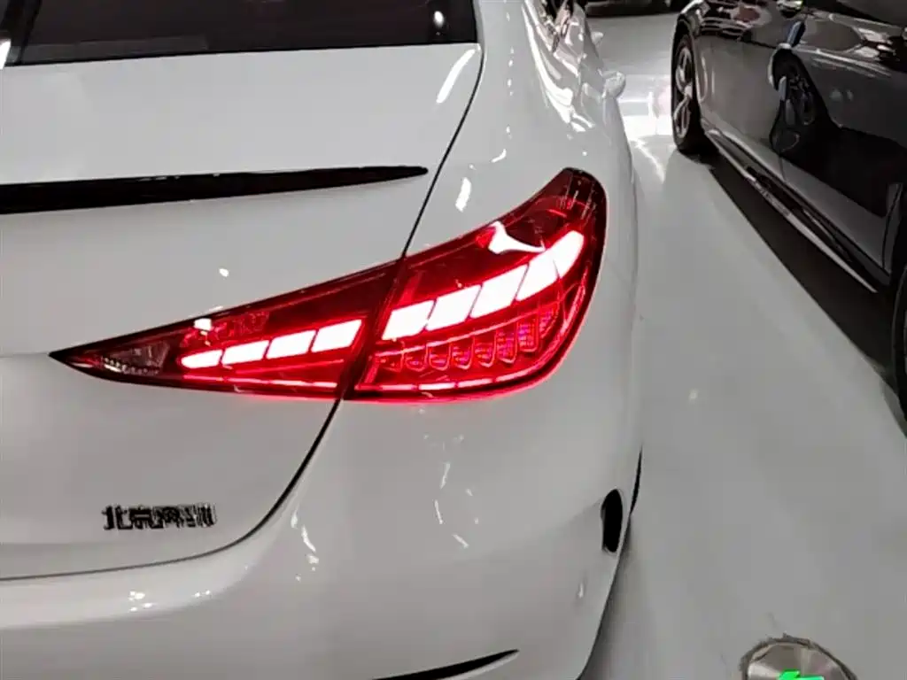 Mercedes-Benz C-Class 2025 Facelift C 260 L Night Sport Edition фото 8
