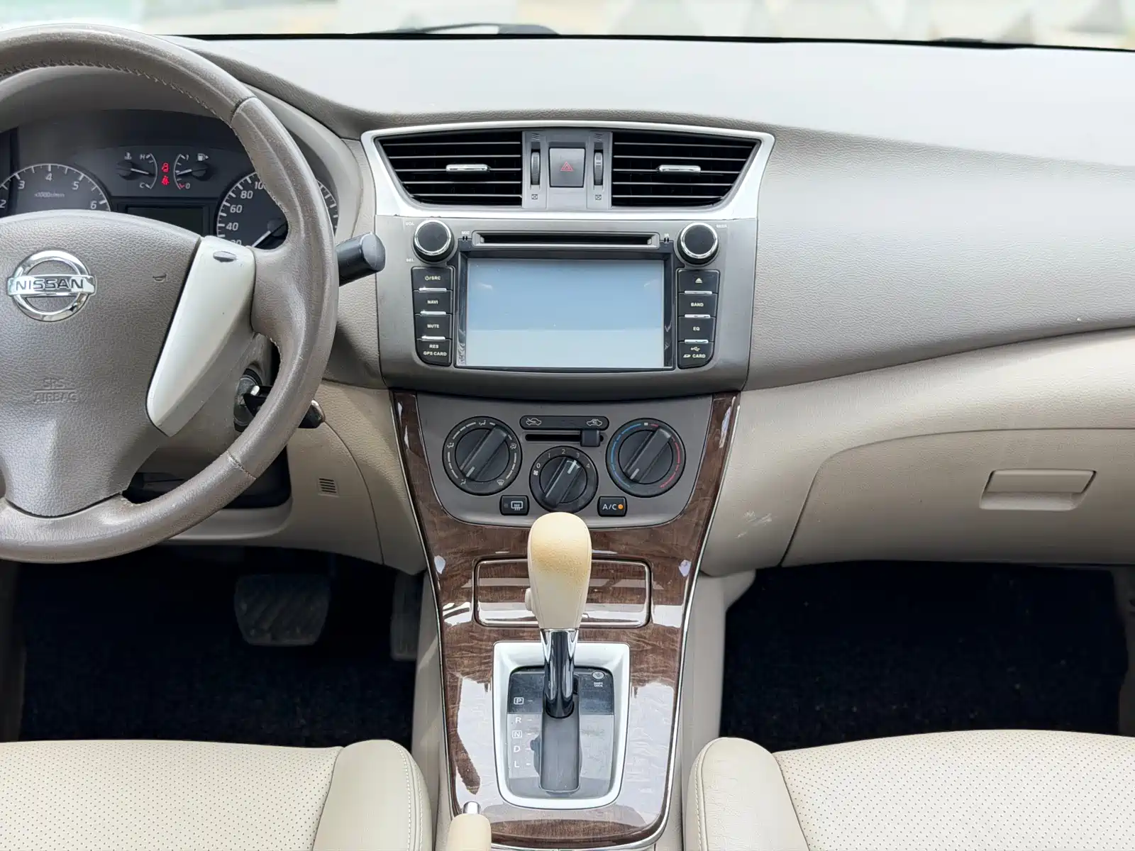 صورة 11 - Nissan Sylphy