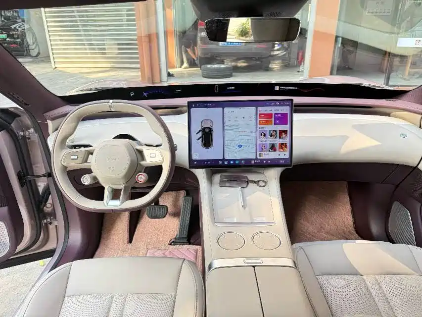 Xiaomi Auto Xiaomi YU7 2025 Extended Range AWD Pro фото 22