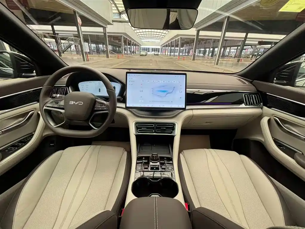 BYD Song PLUS PHEV 2025 DM-i Smart Driving Edition 112KM Honor фото 10