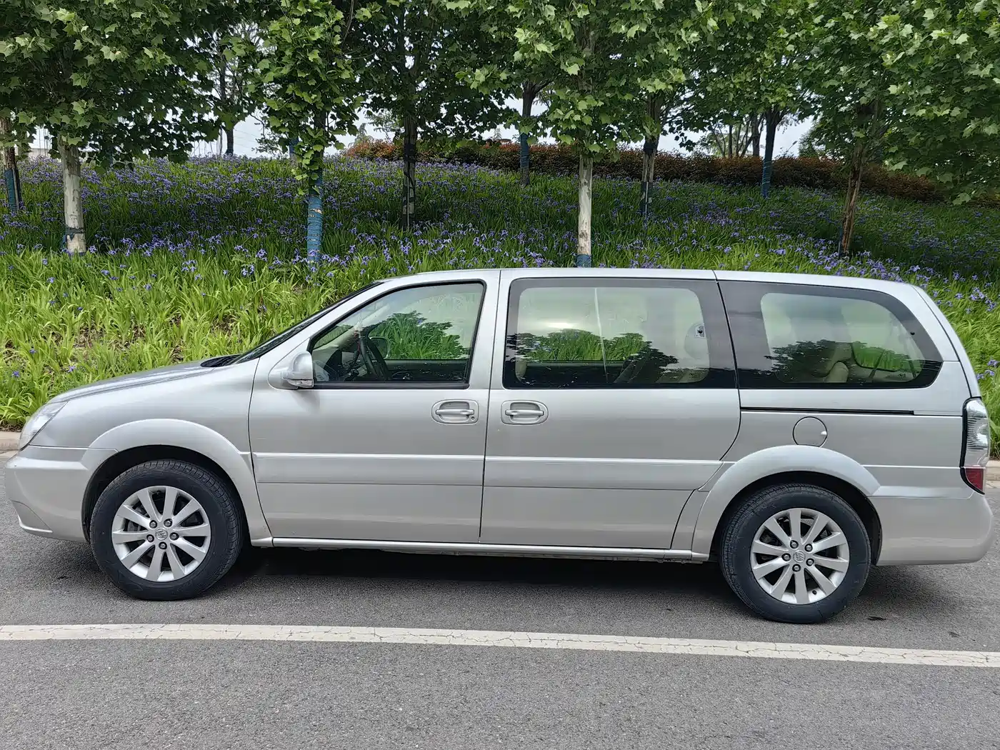 Buick GL8 2014 2.4L Classic Edition фото 4