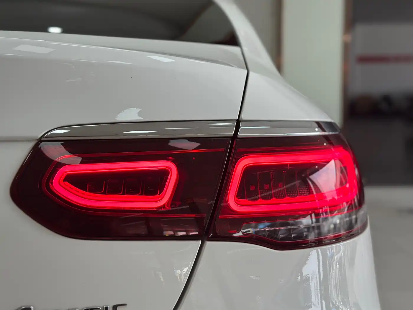Mercedes-Benz GLC Coupe 2020 GLC 260 4MATIC Coupe SUV фото 19