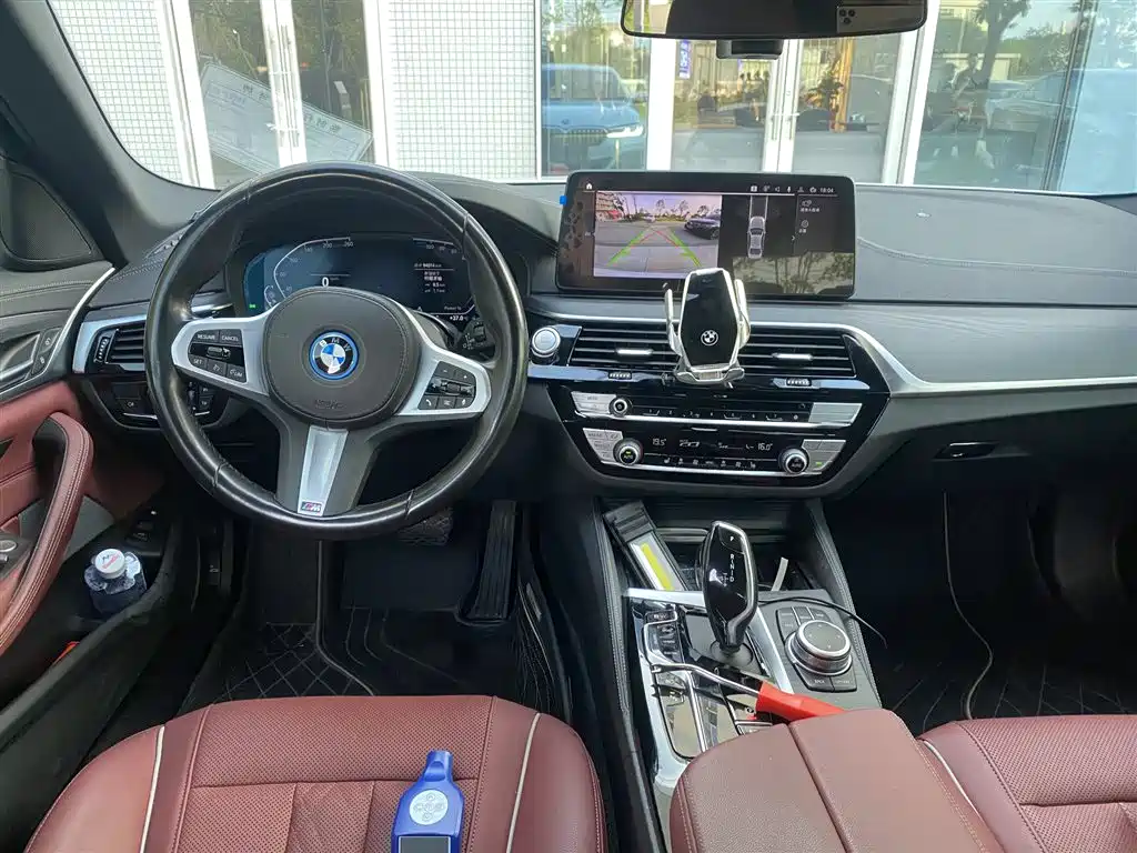 BMW 5 Series New Energy 2022 Facelift 535Le M Sport Package фото 6