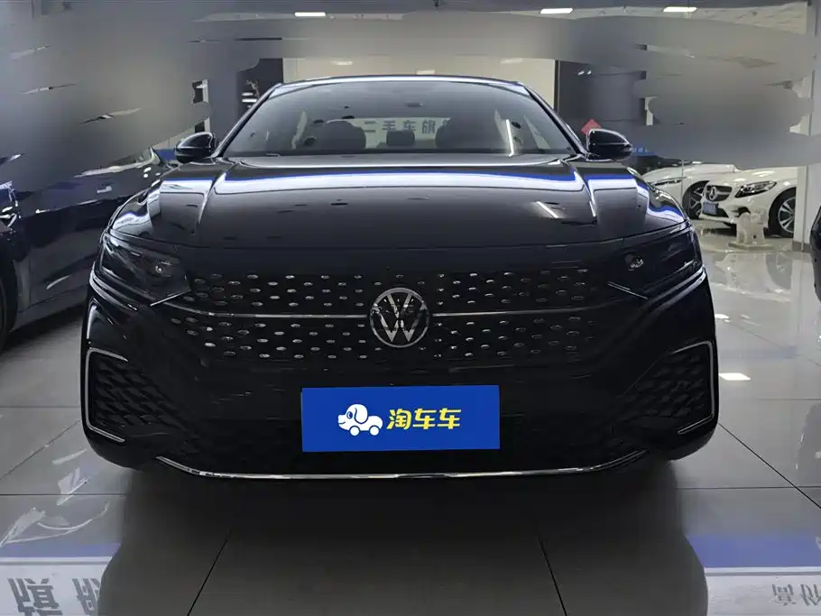 Volkswagen Passat 2023 330TSI Starlight Elite Edition фото 2