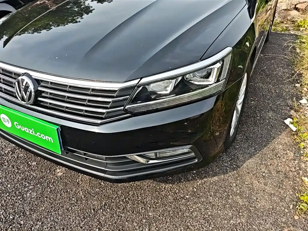 Volkswagen Passat 2016 280TSI DSG Honor Edition фото 24