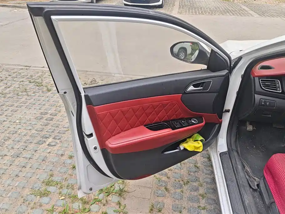 Hyundai Mistra 2014 1.8L Auto Comfort GL фото 7