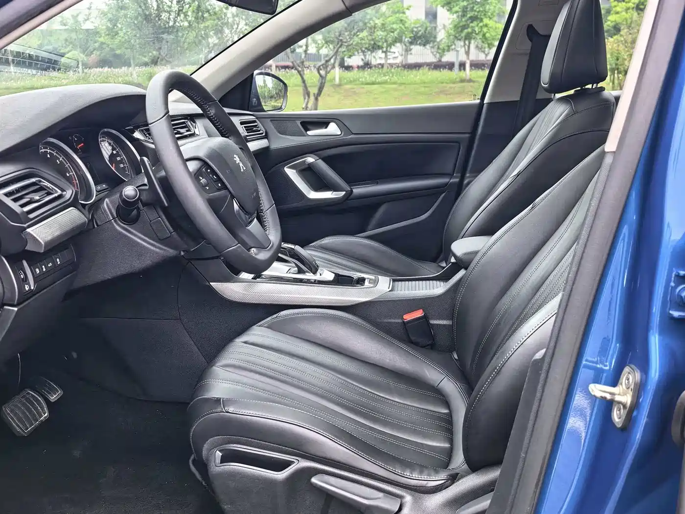 Peugeot 408 2019 230THP Automatic Luxury (China V) фото 4