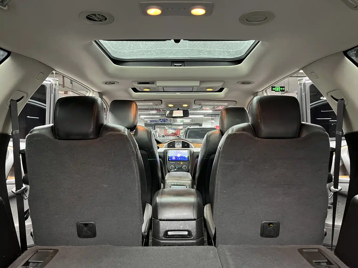Buick Enclave 2010 3.6L Flagship Edition фото 23
