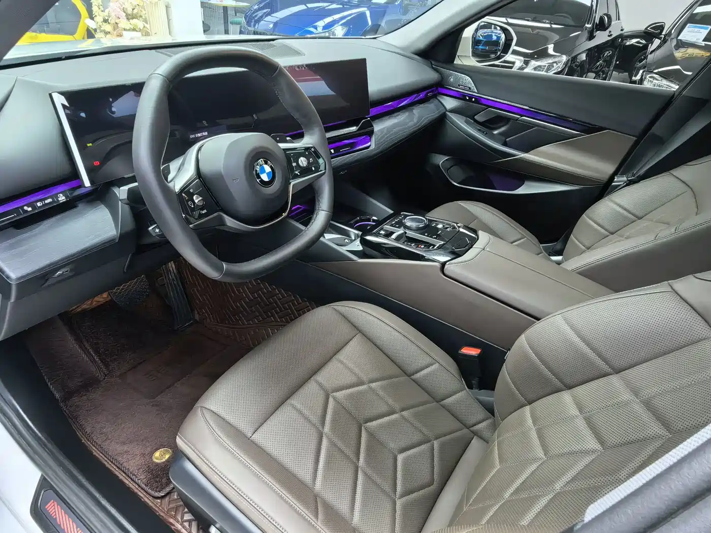 Photo 7 - BMW 5 Series
