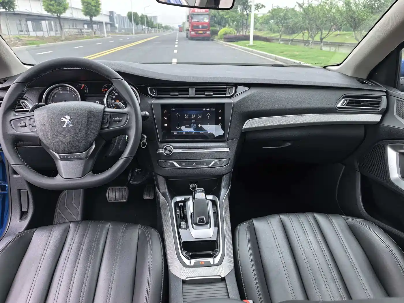 Peugeot 408 2019 230THP Automatic Luxury (China V) фото 9