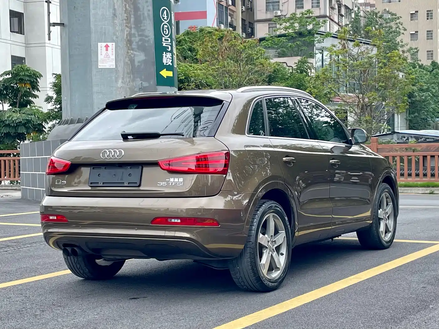 Audi Q3 2016 35 TFSI Fashion фото 8