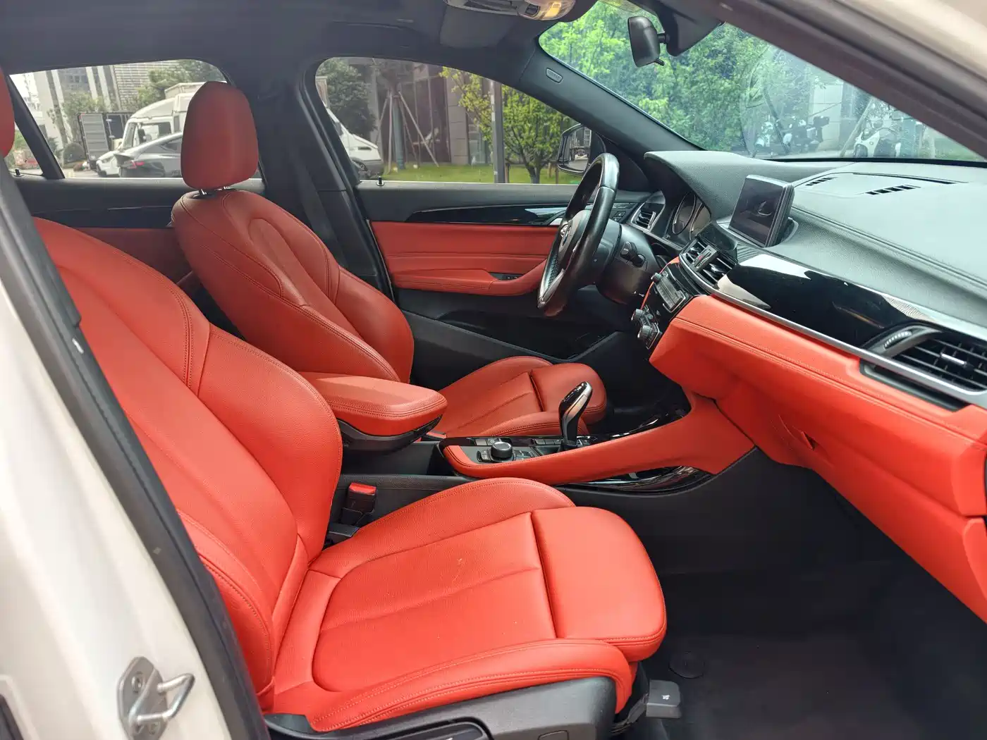 BMW X2 2020 sDrive25i Leading M Off-Road Package фото 12