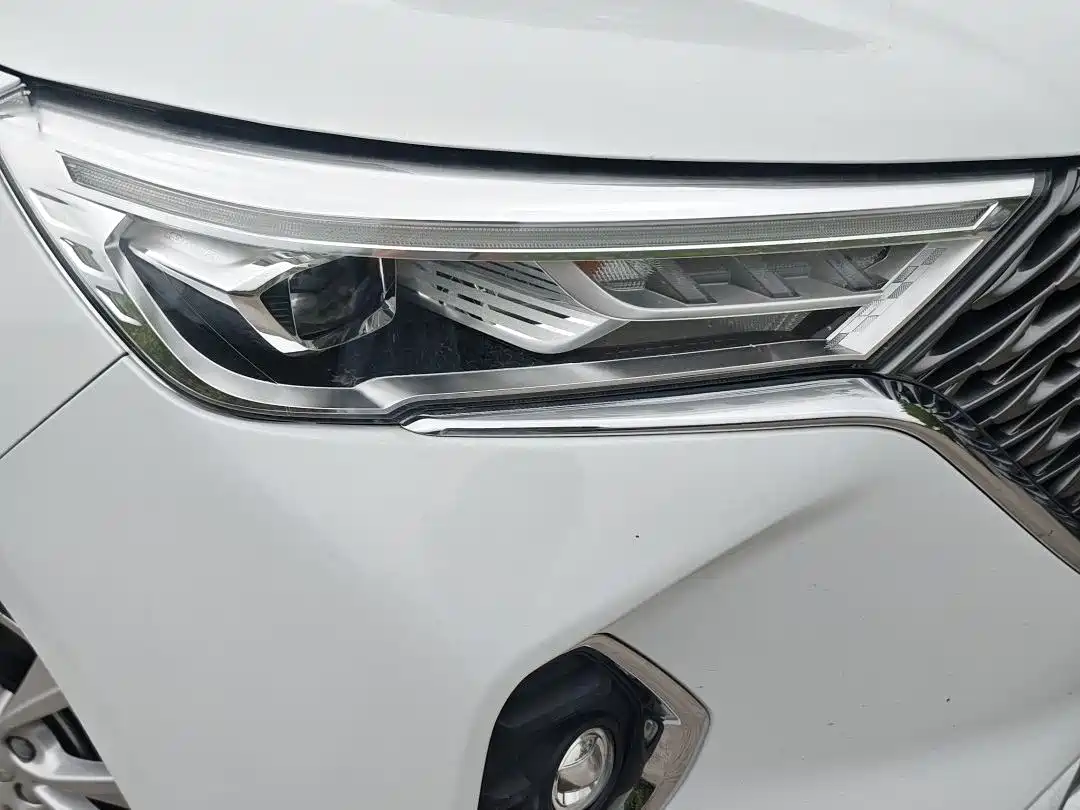 Haval M6 2021 PLUS 1.5T DCT Luxury Smart Connect фото 5
