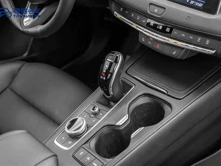Cadillac XT4 2021 28T FWD Premium Edition фото 19