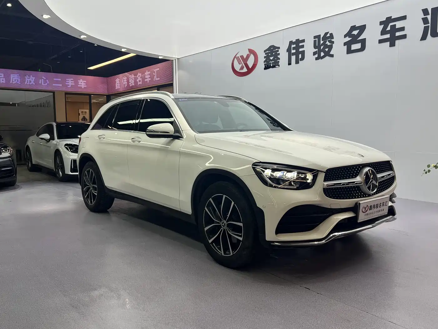 Mercedes-Benz GLC 2022 Model GLC 260 L 4MATIC Luxury Edition фото 4