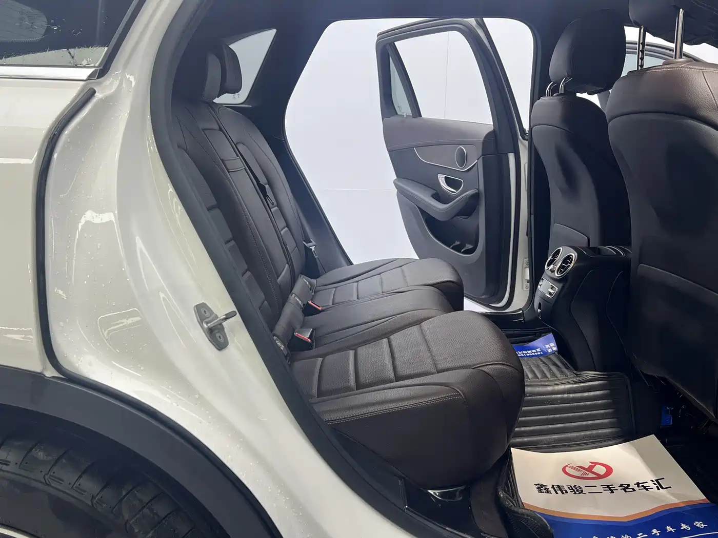 Mercedes-Benz GLC 2022 Model GLC 260 L 4MATIC Luxury Edition фото 13