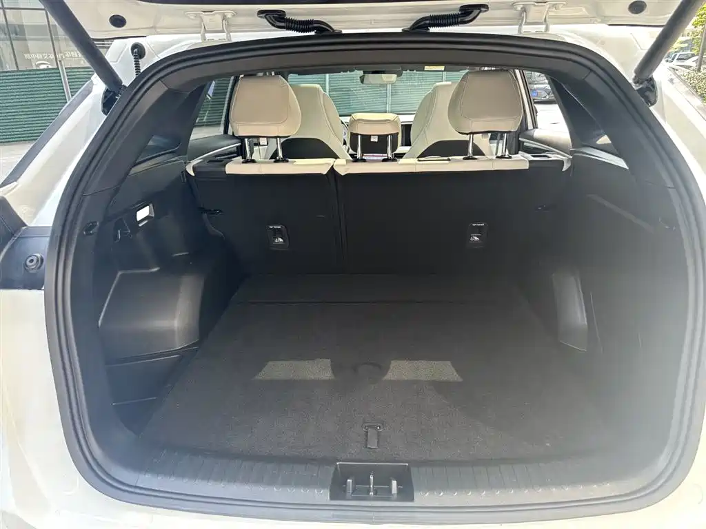 Geely Galaxy Galaxy L7 2023 Model 1.5T 115km Asian Games Phantom Edition фото 19