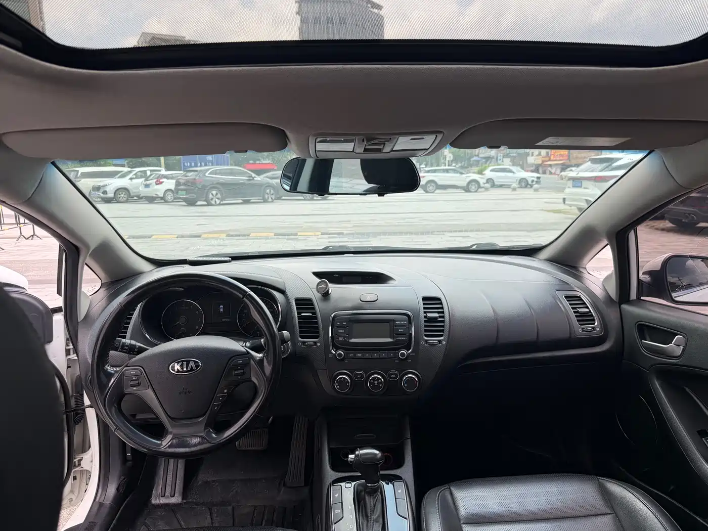 Kia K3 2017 1.6L Automatic 15th Anniversary Special GLS фото 9
