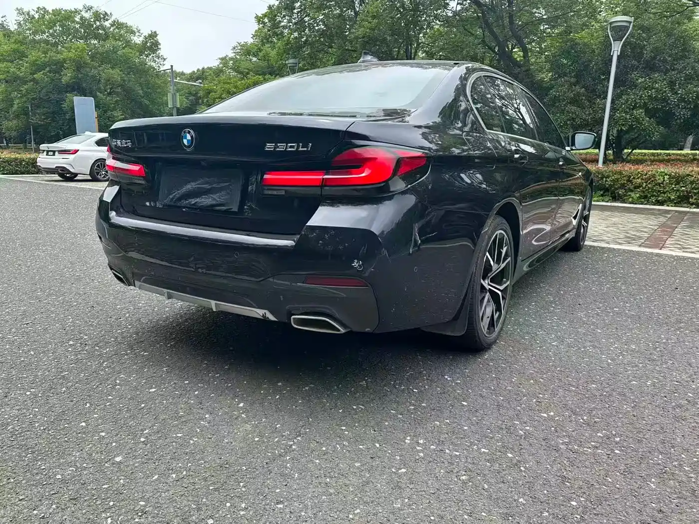 BMW 5 Series 2022 530Li Exclusive M Sport Package фото 7