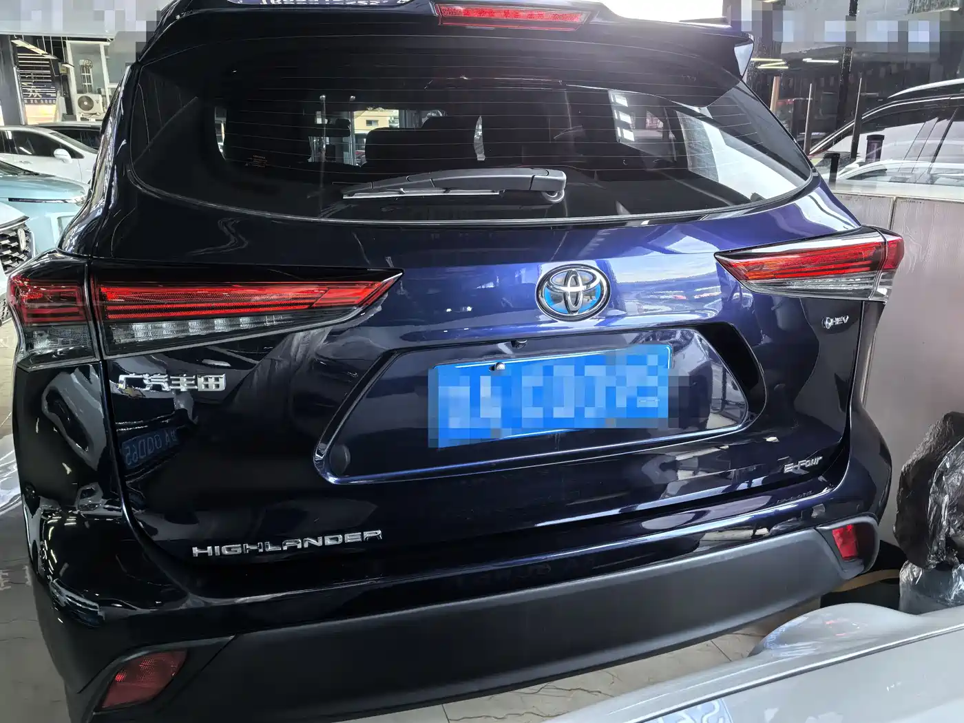 Photo 5 - Toyota Highlander